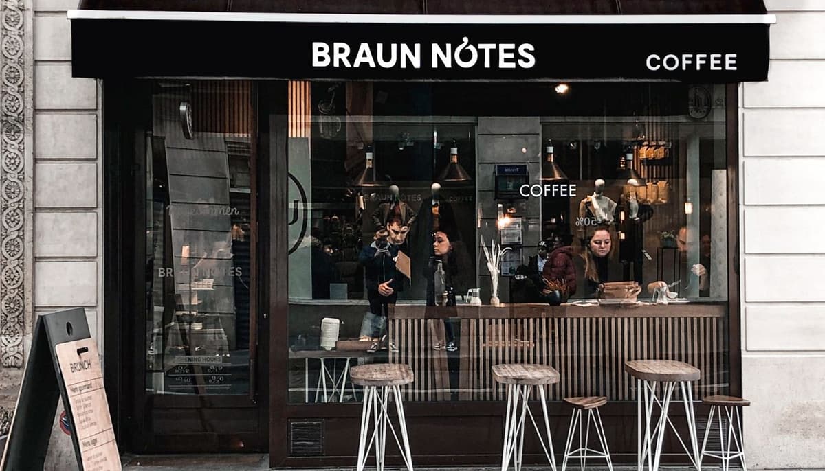 Quán cafe phong cách Hàn Quốc thường mang đến cảm giác thoải mái về mặt không gian