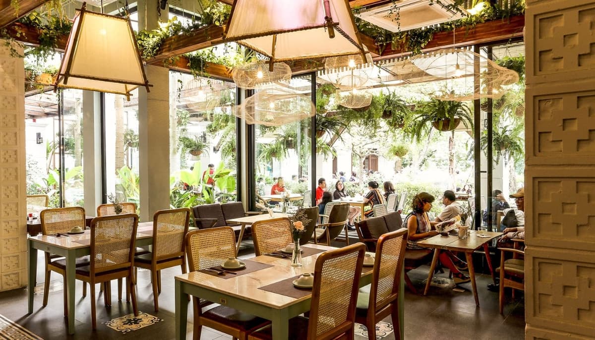 Quán cafe góc phố style Đông Dương