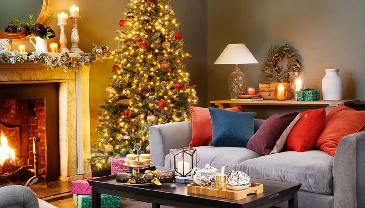 Tạo ra thiết kế quán cafe trang trí noel là vô cùng cần thiết
