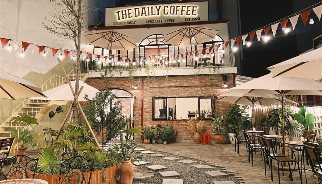 Quán cà phê thiết kế style vintage thô mộc