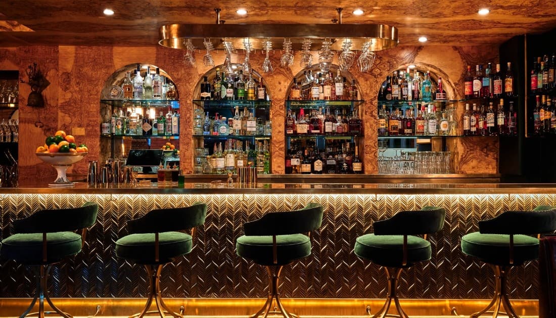 Mẫu thiết kế quán pub nhỏ phong cách retro