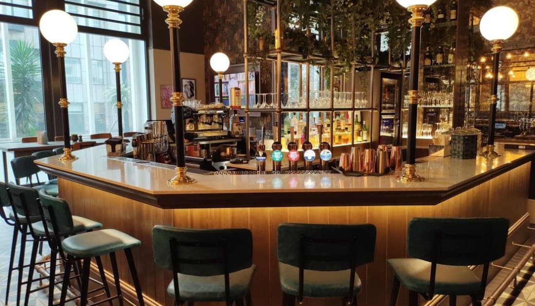 Thiết kế quán bar mini phong cách công nghiệp