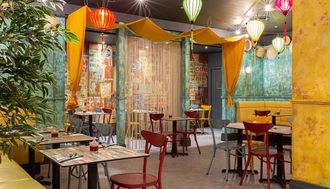 “Mãn nhãn” với thiết kế quán cafe style cổ xưa sang trọng