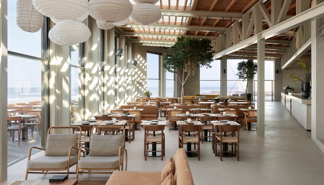 Ấn tượng với phong cách đô thị Hà Lan trong không gian quán cafe