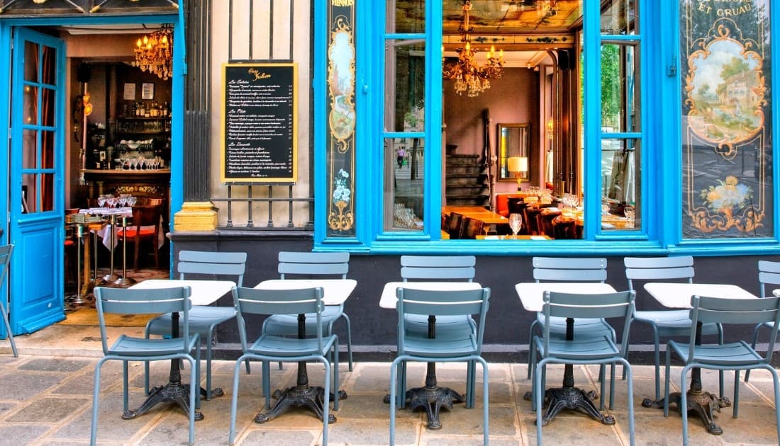 Thổi hồn Địa Trung Hải vào không gian quán cafe