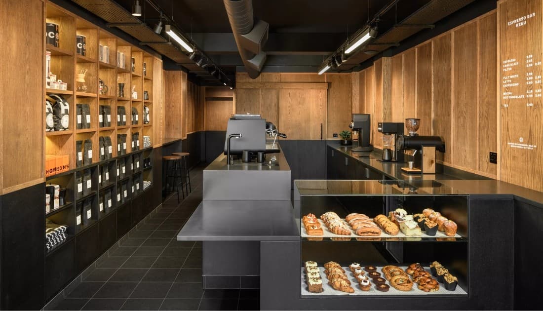Ấn tượng với phong cách hiện đại khi thiết kế quán cafe 80m2