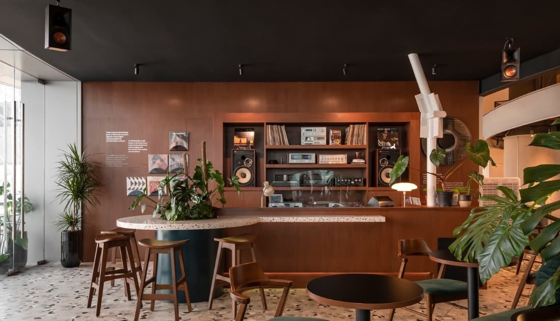 Đầu tư hệ thống âm thanh cho quán cafe 80m2