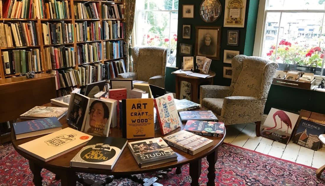 Mẫu thiết kế quán cafe sách phong cách đơn giản