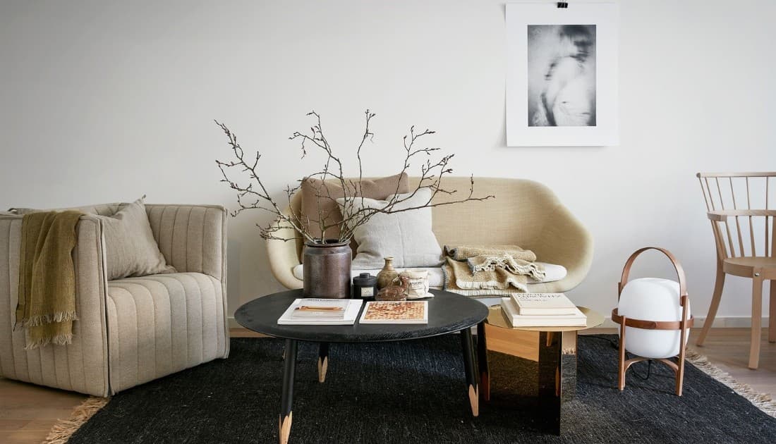 Minimalism luôn là phong cách được ưu ái trong thiết kế nội thất phòng khách nhỏ