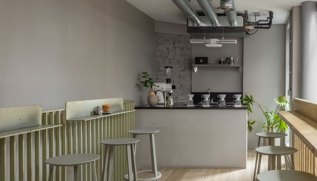 Xu hướng Minimalism ngày càng được ưa chuộng sử dụng cho các quán cafe