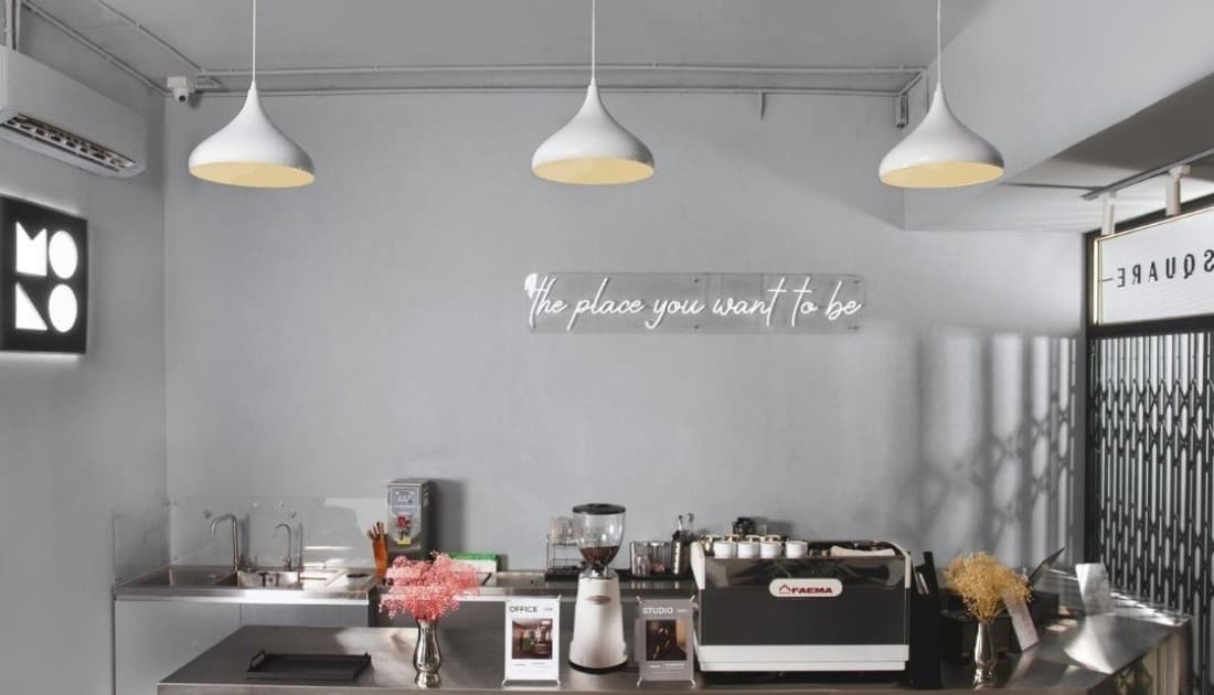 Hơi thở hiện đại sẽ là làn gió giúp tone màu trắng đen vốn đã sang trọng trở nên đẳng cấp